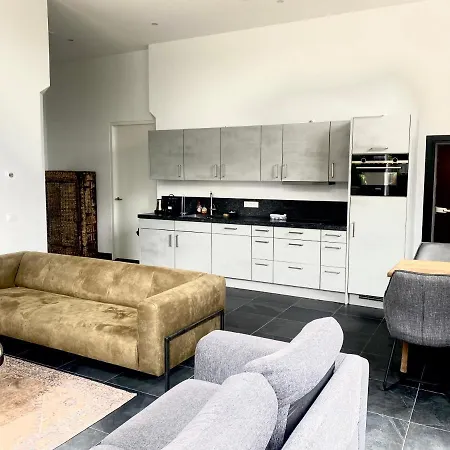 Spoorzicht Long Stay Apartments Loppersum Buitenkant foto